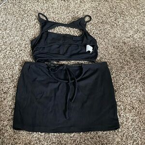Black 2-piece set. NEVER WORN!
